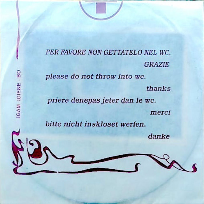 Excerpts#1 (contenitore igienico per signora)